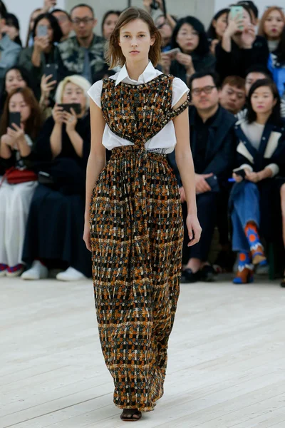 Look 4